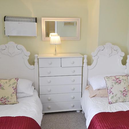 Hollyhock Cottage -Uk33553 Блейкни Екстериор снимка