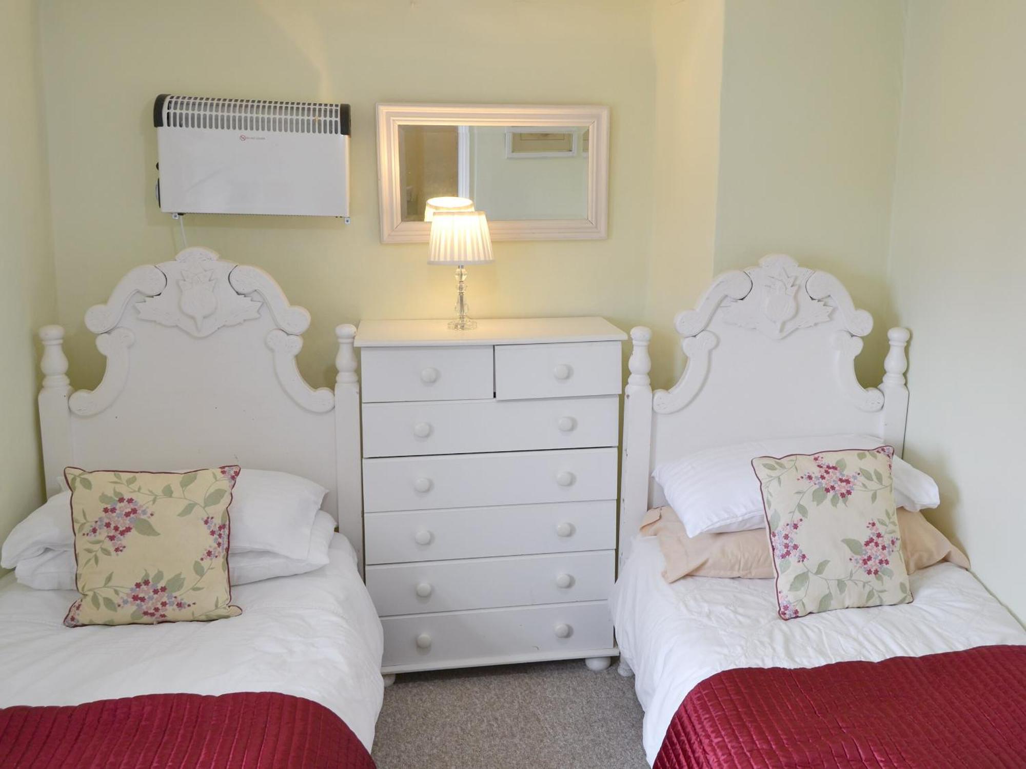 Hollyhock Cottage -Uk33553 Блейкни Екстериор снимка