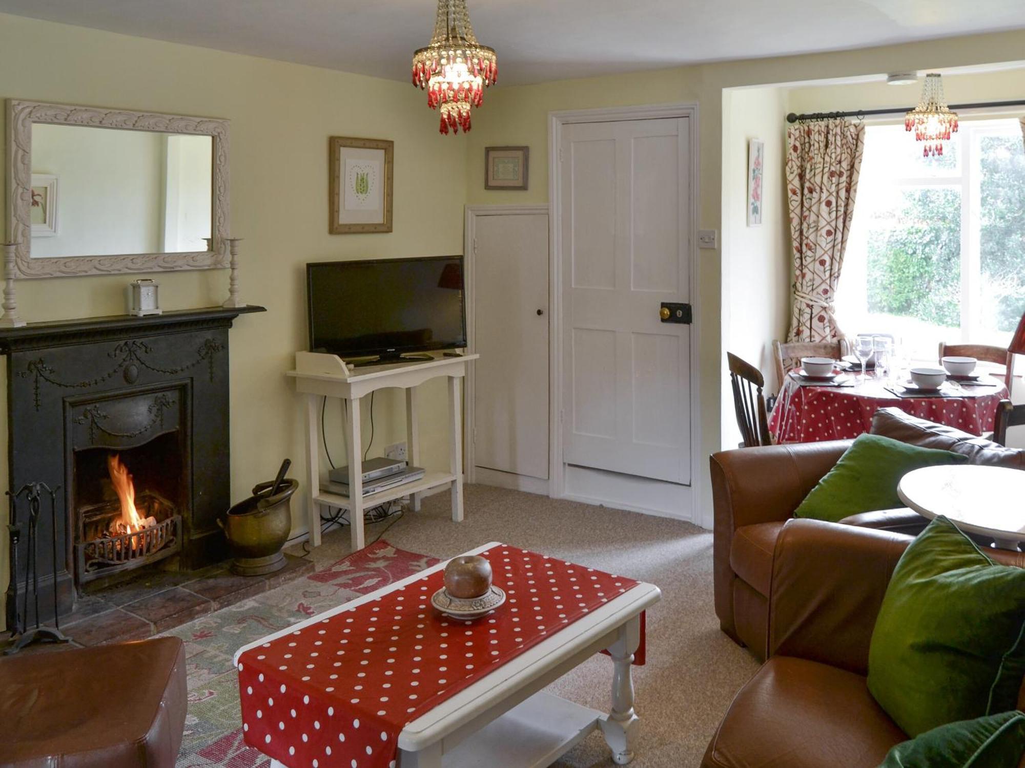 Hollyhock Cottage -Uk33553 Блейкни Екстериор снимка