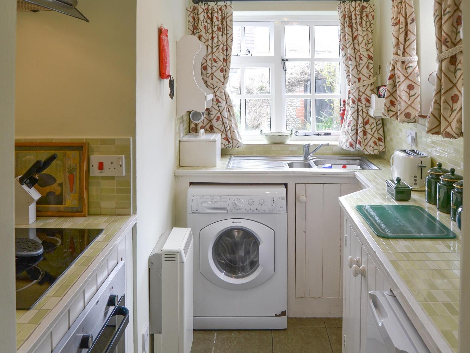 Hollyhock Cottage -Uk33553 Блейкни Екстериор снимка